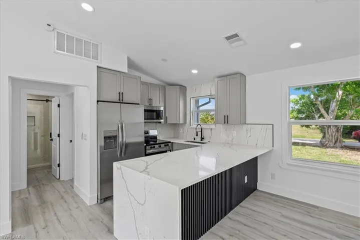 2931 Sw 11th Ct, Cape Coral, Florida 33914