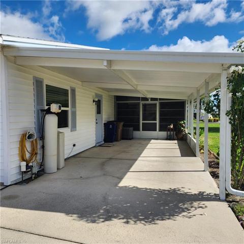 Carport & Extra Driveway For Guest