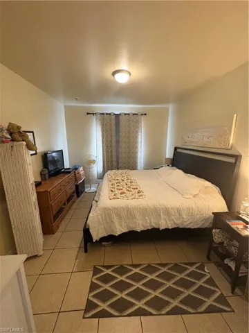 2500 Storter Ave, Naples, Florida 34112