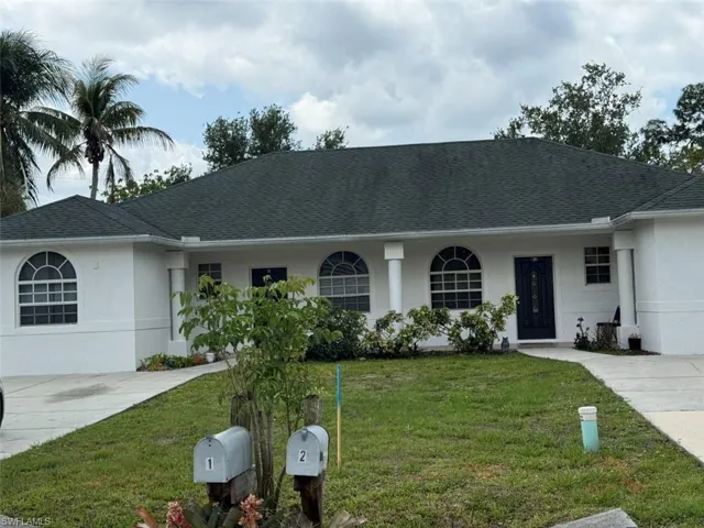 2500  Storter  AVE, Naples, FL 34112