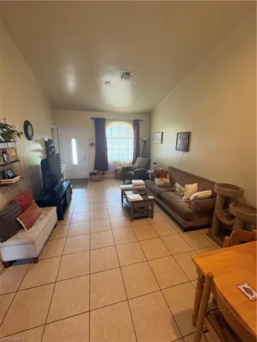 2500  Storter  AVE, Naples, FL 34112