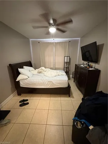 2500  Storter  AVE, Naples, FL 34112