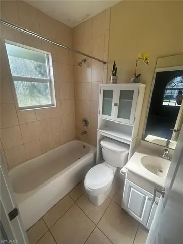 2500 Storter Ave, Naples, Florida 34112