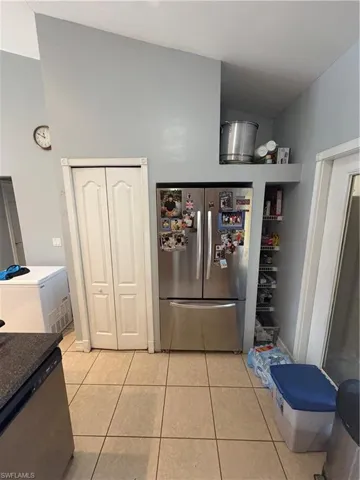 2500  Storter  AVE, Naples, FL 34112