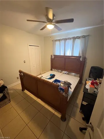 2500  Storter  AVE, Naples, FL 34112