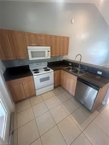 2500 Storter Ave, Naples, Florida 34112