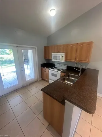 2500 Storter Ave, Naples, Florida 34112