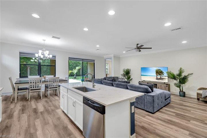 14486  Tuscany Pointe  TRL, Naples, FL 34120