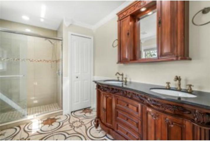 808  Pate  ST, Avon Park, FL 33825
