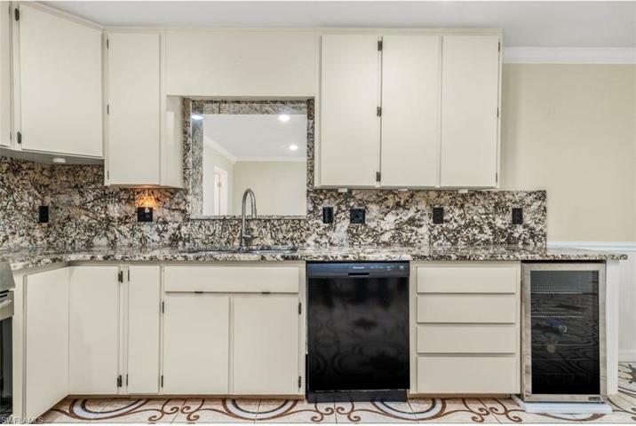 808  Pate  ST, Avon Park, FL 33825