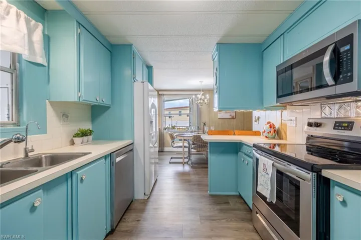 101  Elise  DR, Fort Myers, FL 33908