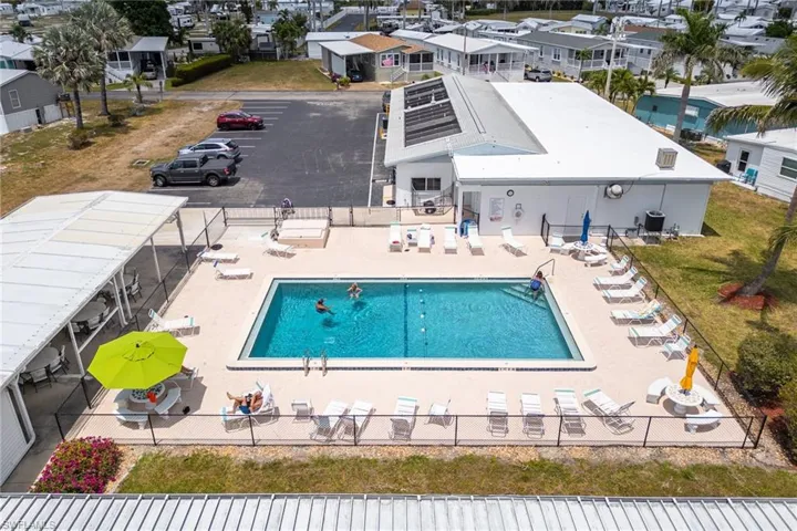 101  Elise  DR, Fort Myers, FL 33908