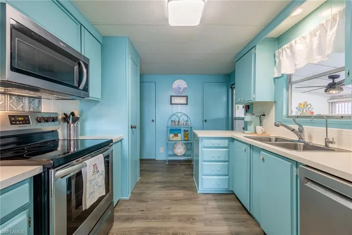 101  Elise  DR, Fort Myers, FL 33908