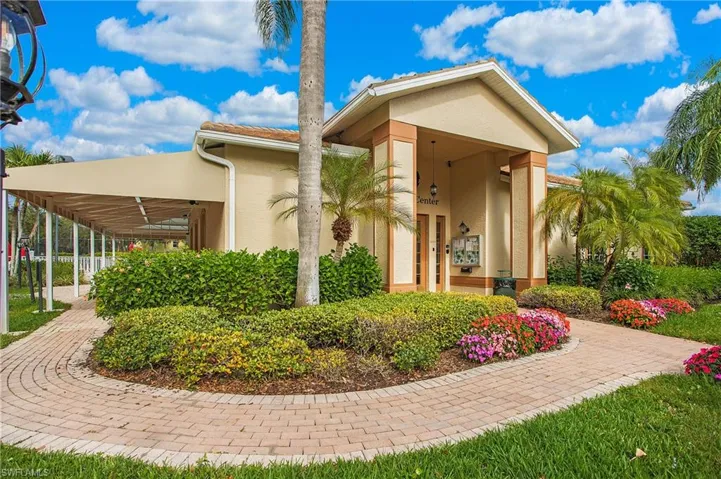 1923  Morning Sun  LN, Naples, FL 34119