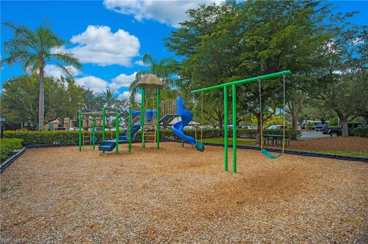 1923  Morning Sun  LN, Naples, FL 34119