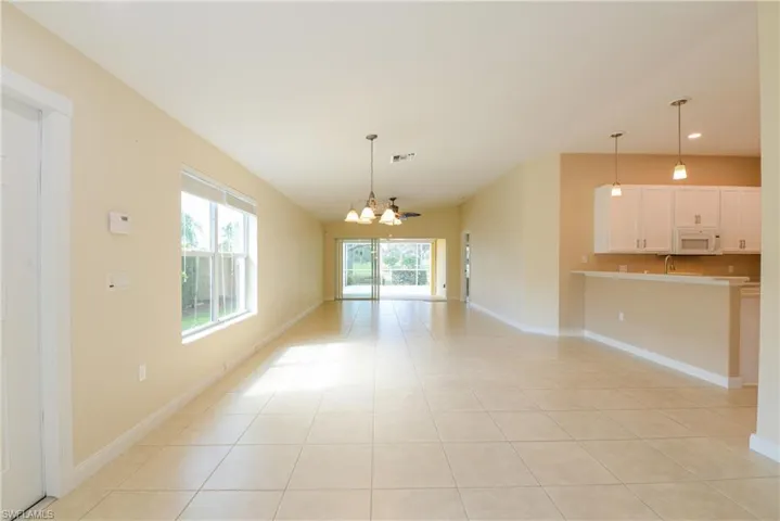 7203  Salerno  CT, Naples, FL 34114