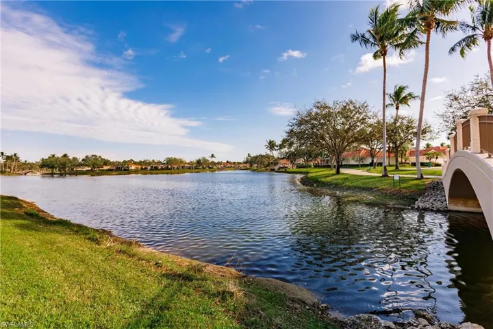 4352  Montalvo  CT, Naples, FL 34109
