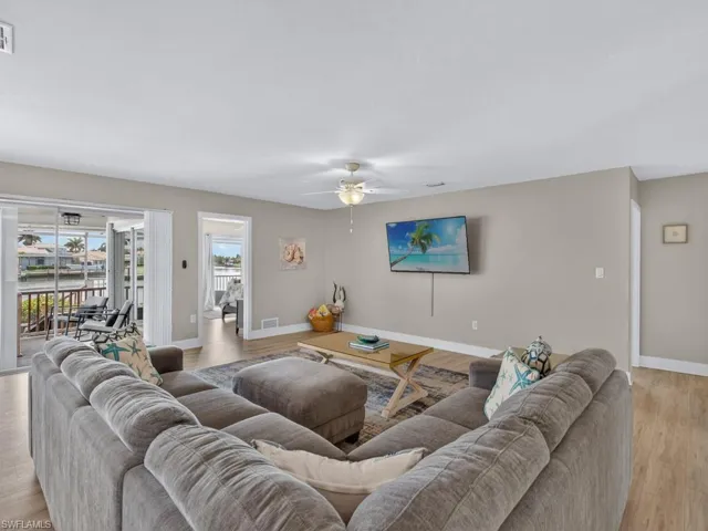 1585 Jamaica Ct, Marco Island, Florida 34145