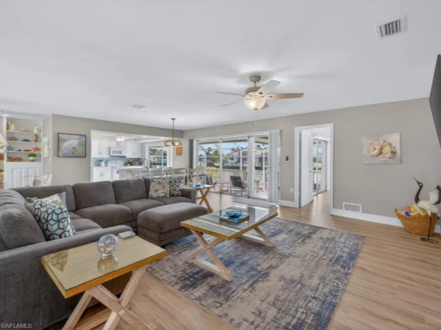 1585 Jamaica Ct, Marco Island, Florida 34145