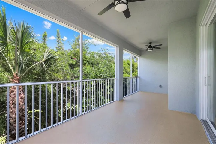 2343 Sheen Ln 405, Naples, Florida 34120