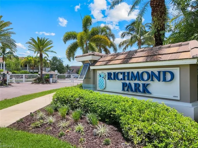 2343 Sheen Ln 405, Naples, Florida 34120