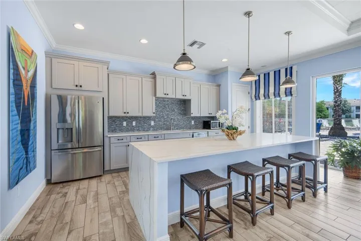 2343 Sheen Ln 405, Naples, Florida 34120