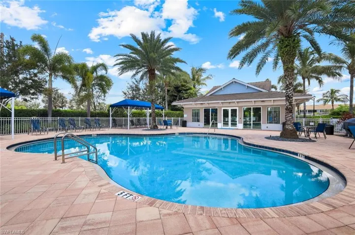 2343 Sheen Ln 405, Naples, Florida 34120