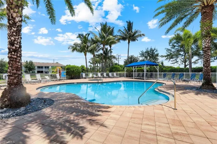 2343 Sheen Ln 405, Naples, Florida 34120