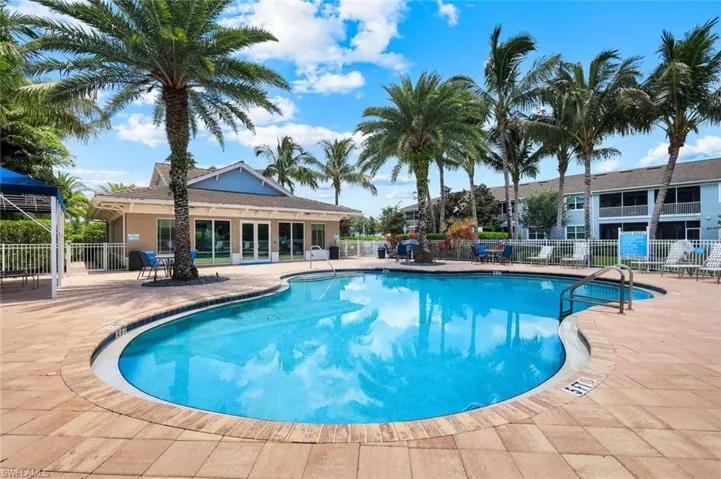 2343 Sheen Ln 405, Naples, Florida 34120