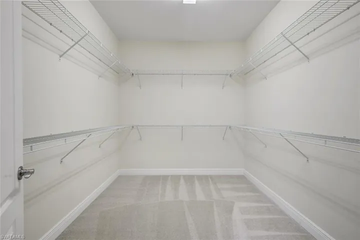 2343 Sheen Ln 405, Naples, Florida 34120