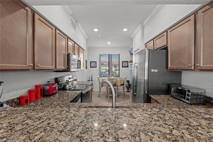 9560 Trevi CT # 4814, NAPLES FL 34113