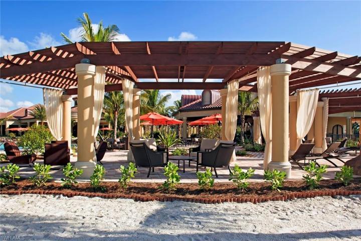 Seating areas by clubhouse