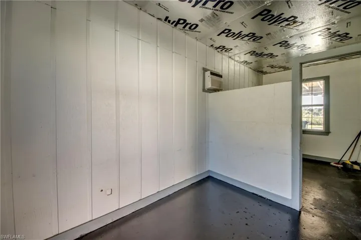 Storage/craft room previously used for kennel storge
