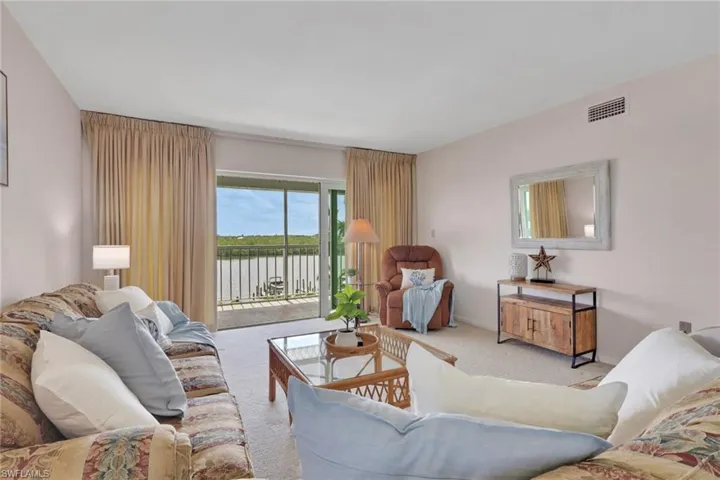 307  Goodlette-Frank S RD, Naples, FL 34102