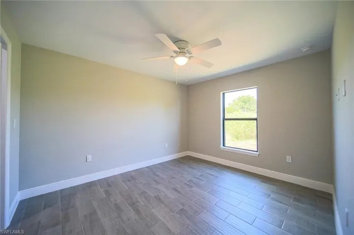 #4 Has Its Own Bathroom! Great For Mother-In-Law Quarters, Guests, Or Teenagers!