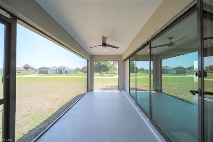 Large Screened And Covered Lanai!
