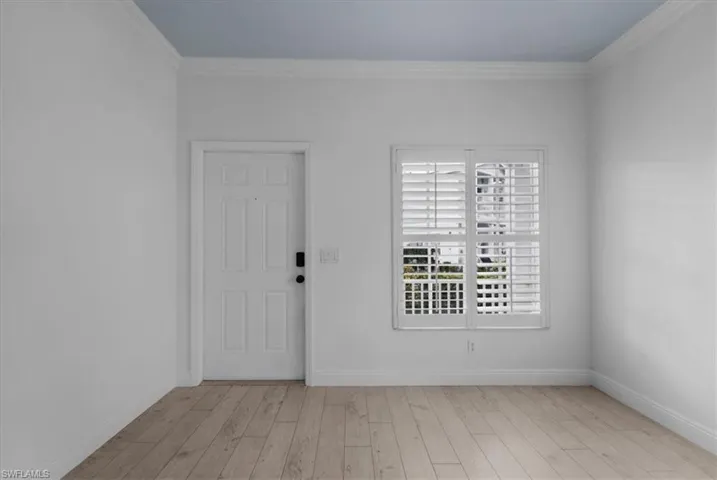 3275  Tamara  DR, Naples, FL 34109