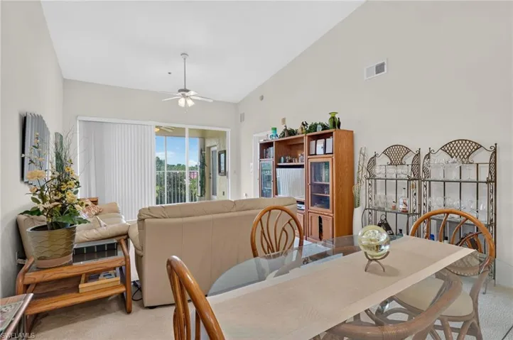6820 Sterling Greens Pl 402, Naples, Florida 34104