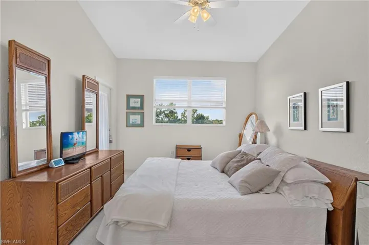 6820 Sterling Greens Pl 402, Naples, Florida 34104