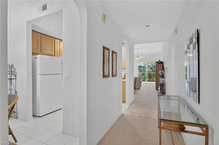 6820 Sterling Greens Pl 402, Naples, Florida 34104