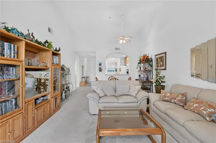 6820 Sterling Greens Pl 402, Naples, Florida 34104