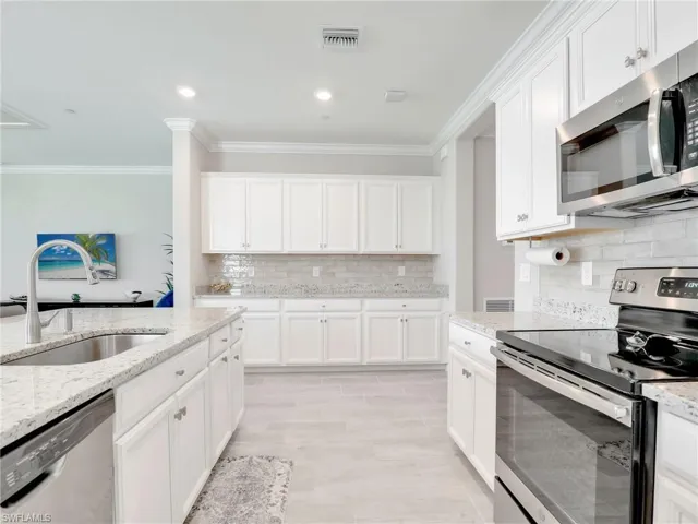 Tons of cabinetry