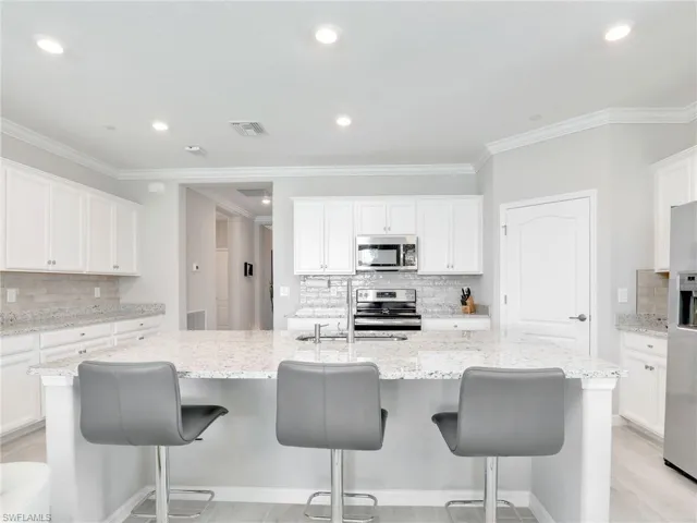 Huge breakfast Bar