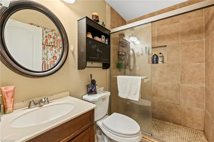 570  20th NE ST, Naples, FL 34120