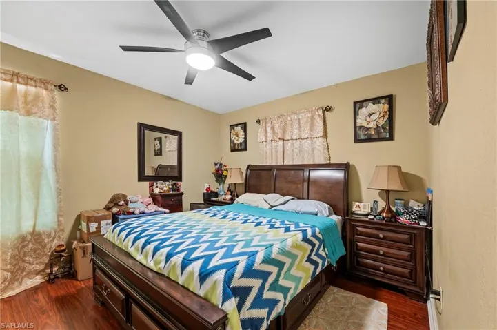 570  20th NE ST, Naples, FL 34120