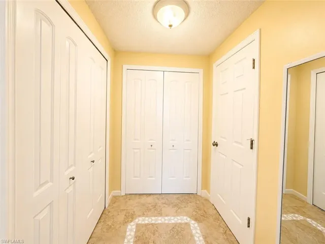 1453 Saddle Woode Dr 5e, Fort Myers, Florida 33919