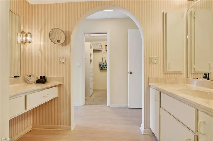 Dual sinks