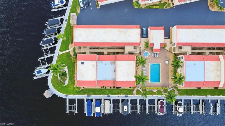 Beautiful settling and a water front community pool & hot tub as well