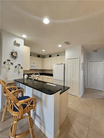 1405 Sweetwater Cv 204, Naples, Florida 34110