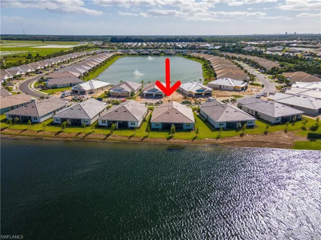 14591  Edgewater  CIR, Naples, FL 34114
